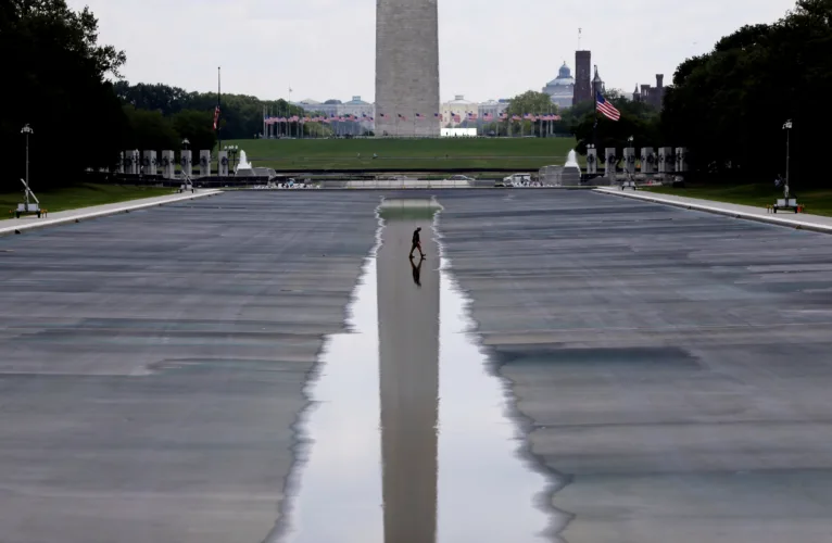 US drops charges in Reflecting Pool case